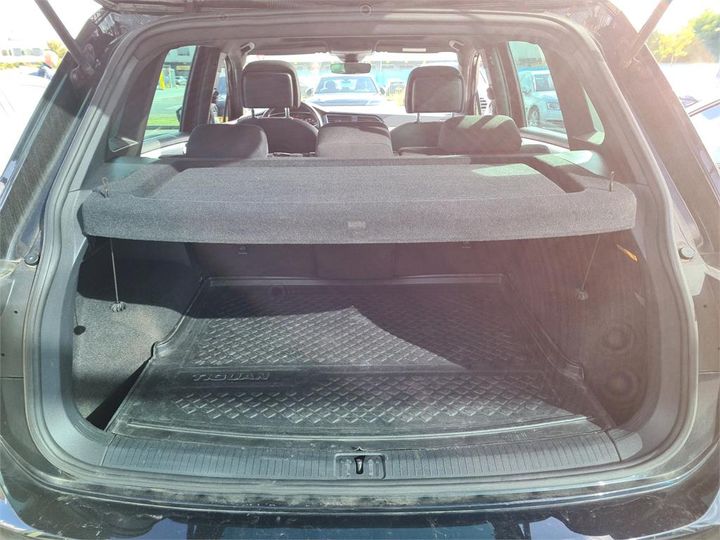 Photo 9 VIN: WVGZZZ5NZJW865866 - VOLKSWAGEN TIGUAN 