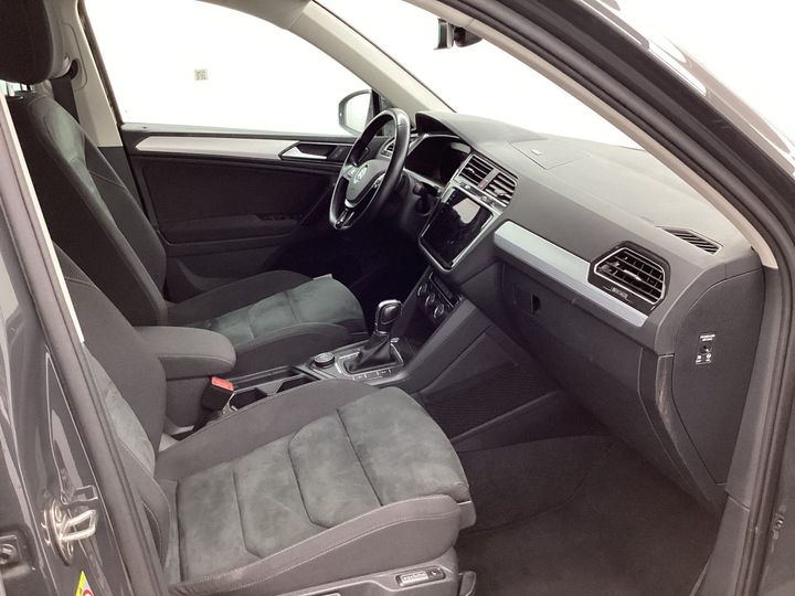 Photo 6 VIN: WVGZZZ5NZJW867394 - VOLKSWAGEN TIGUAN 2.0 TDI SCR 