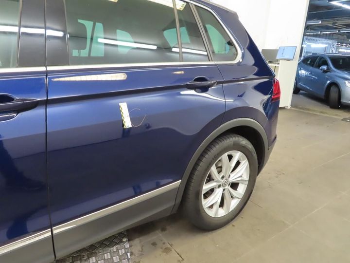 Photo 15 VIN: WVGZZZ5NZJW867719 - VOLKSWAGEN TIGUAN 