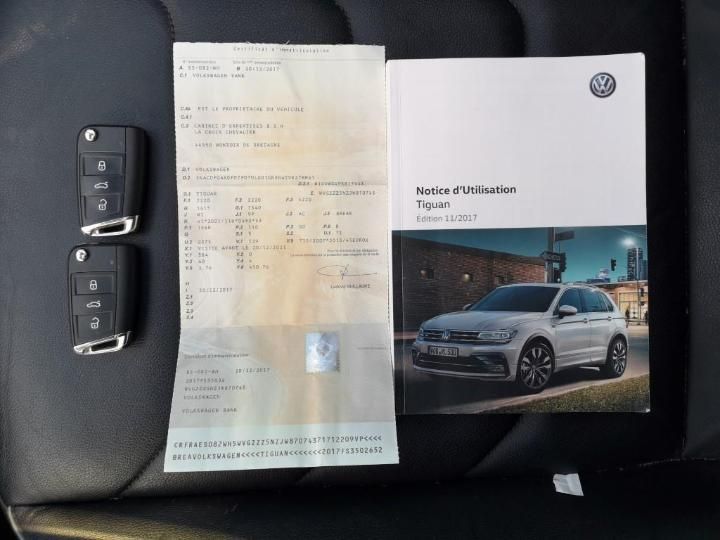 Photo 8 VIN: WVGZZZ5NZJW870743 - VOLKSWAGEN TIGUAN 