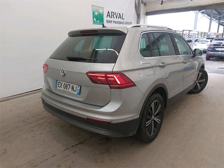 Photo 2 VIN: WVGZZZ5NZJW871590 - VOLKSWAGEN TIGUAN 