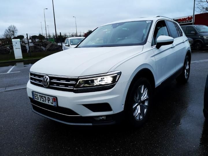 Photo 1 VIN: WVGZZZ5NZJW872445 - VOLKSWAGEN TIGUAN 