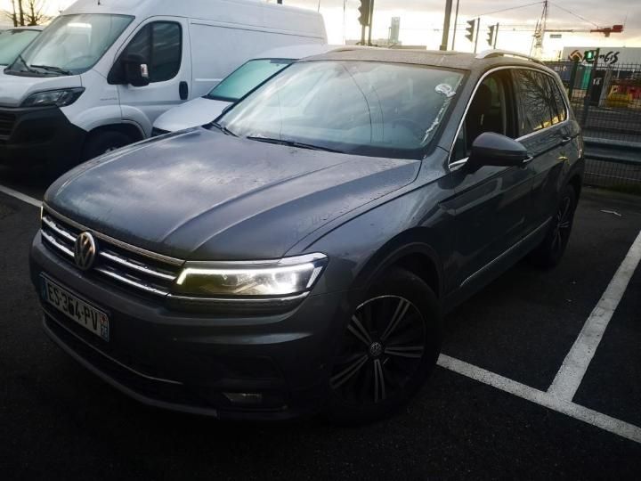 Photo 1 VIN: WVGZZZ5NZJW873268 - VOLKSWAGEN TIGUAN 