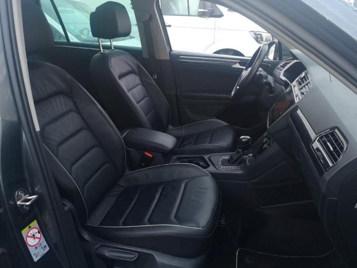 Photo 10 VIN: WVGZZZ5NZJW873268 - VOLKSWAGEN TIGUAN 