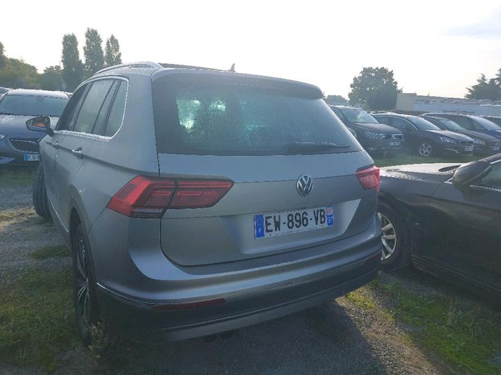 Photo 3 VIN: WVGZZZ5NZJW873350 - VOLKSWAGEN TIGUAN 