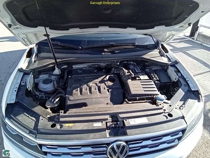 Photo 18 VIN: WVGZZZ5NZJW873851 - VOLKSWAGEN TIGUAN 