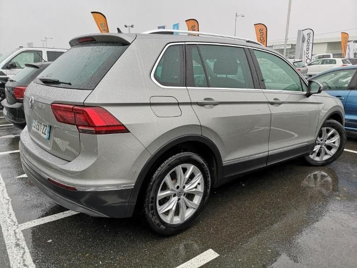 Photo 32 VIN: WVGZZZ5NZJW875730 - VOLKSWAGEN TIGUAN 