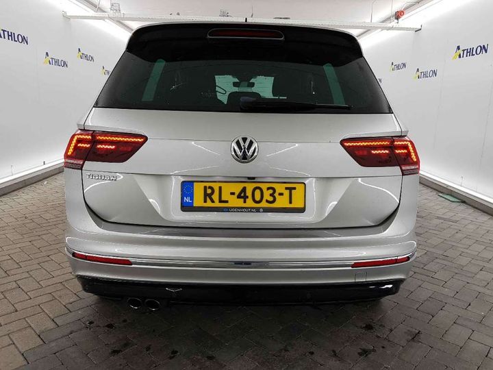 Photo 10 VIN: WVGZZZ5NZJW876036 - VOLKSWAGEN TIGUAN 