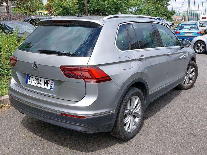 Photo 3 VIN: WVGZZZ5NZJW876602 - VOLKSWAGEN TIGUAN 