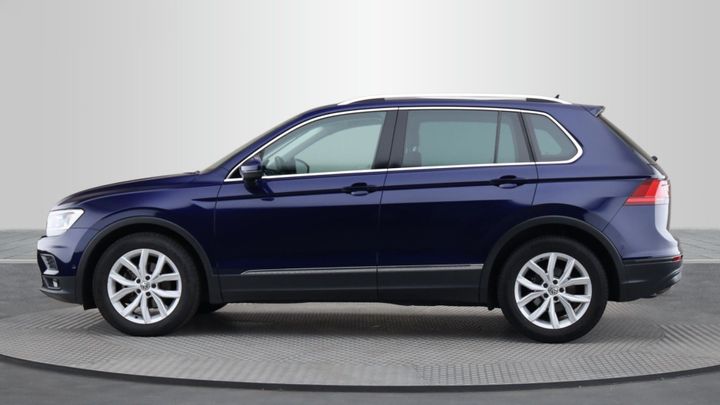 Photo 2 VIN: WVGZZZ5NZJW878473 - VOLKSWAGEN TIGUAN 