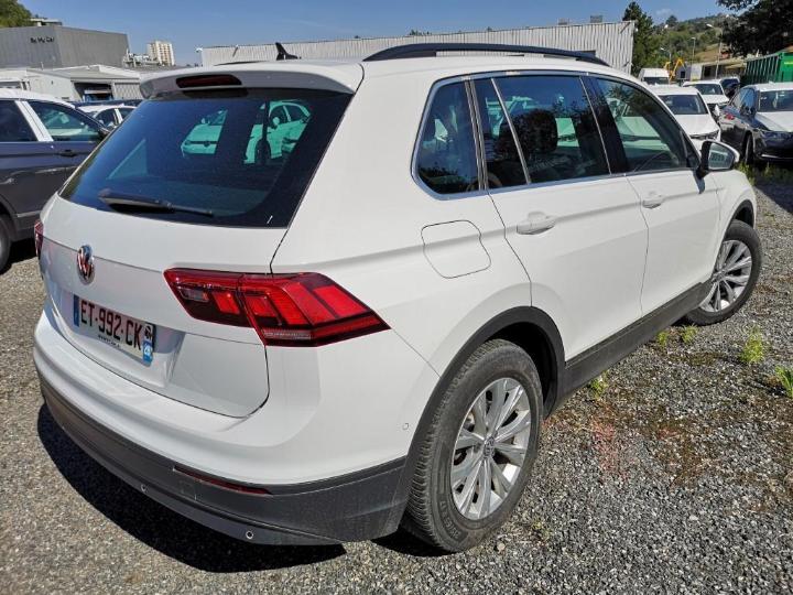 Photo 10 VIN: WVGZZZ5NZJW879210 - VOLKSWAGEN TIGUAN 