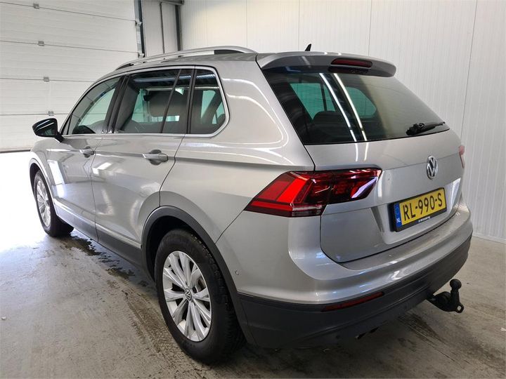 Photo 5 VIN: WVGZZZ5NZJW879313 - VOLKSWAGEN TIGUAN 