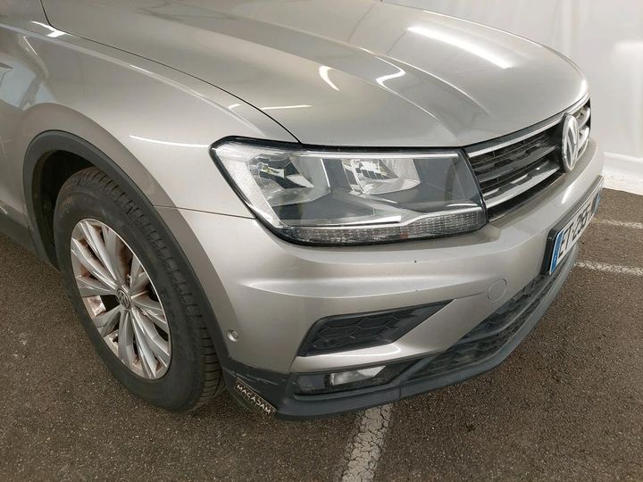 Photo 22 VIN: WVGZZZ5NZJW879489 - VW TIGUAN 