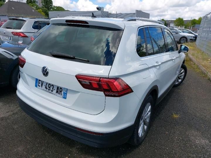 Photo 33 VIN: WVGZZZ5NZJW880751 - VOLKSWAGEN TIGUAN 