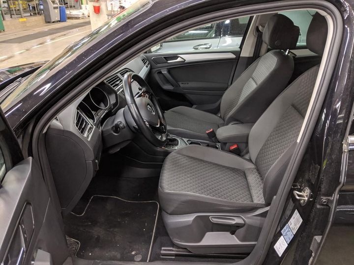 Photo 11 VIN: WVGZZZ5NZJW881162 - VOLKSWAGEN TIGUAN 