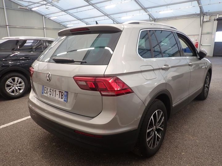 Photo 2 VIN: WVGZZZ5NZJW881741 - VOLKSWAGEN TIGUAN 