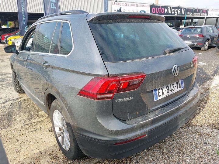 Photo 2 VIN: WVGZZZ5NZJW882891 - VOLKSWAGEN TIGUAN 