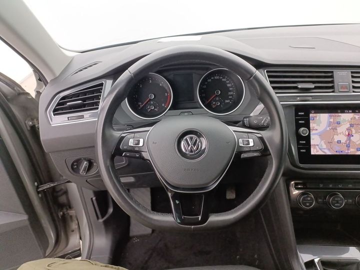 Photo 19 VIN: WVGZZZ5NZJW884563 - VOLKSWAGEN TIGUAN &#3916 