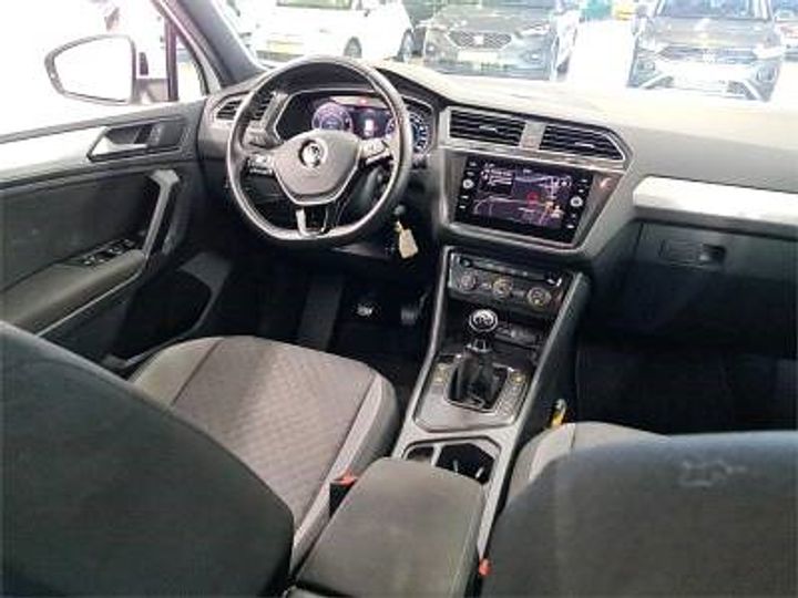 Photo 8 VIN: WVGZZZ5NZJW884566 - VOLKSWAGEN TIGUAN 