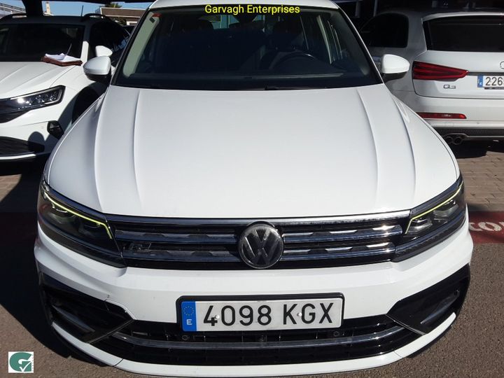 Photo 11 VIN: WVGZZZ5NZJW887695 - VOLKSWAGEN TIGUAN 