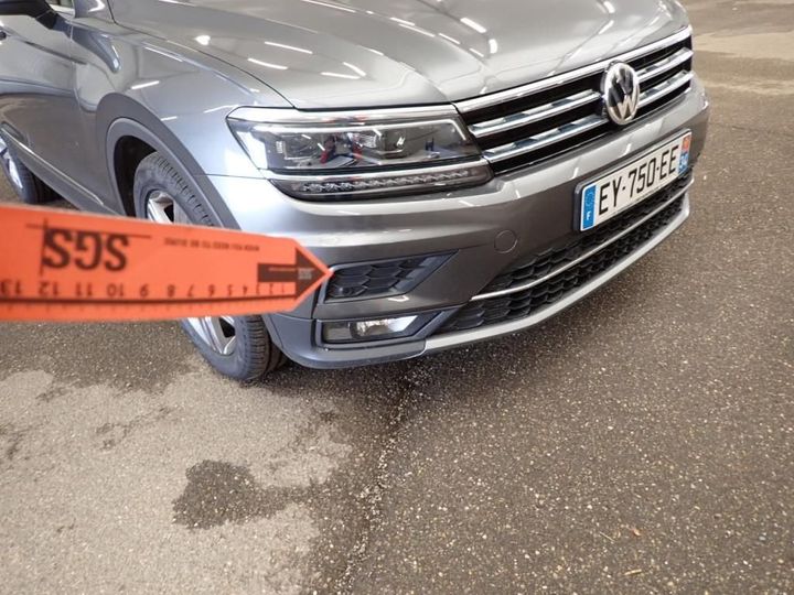 Photo 15 VIN: WVGZZZ5NZJW887999 - VOLKSWAGEN TIGUAN 