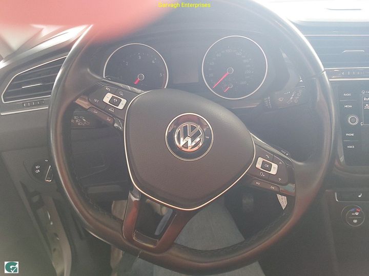 Photo 15 VIN: WVGZZZ5NZJW888272 - VOLKSWAGEN TIGUAN 