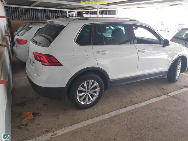 Photo 21 VIN: WVGZZZ5NZJW888272 - VOLKSWAGEN TIGUAN 