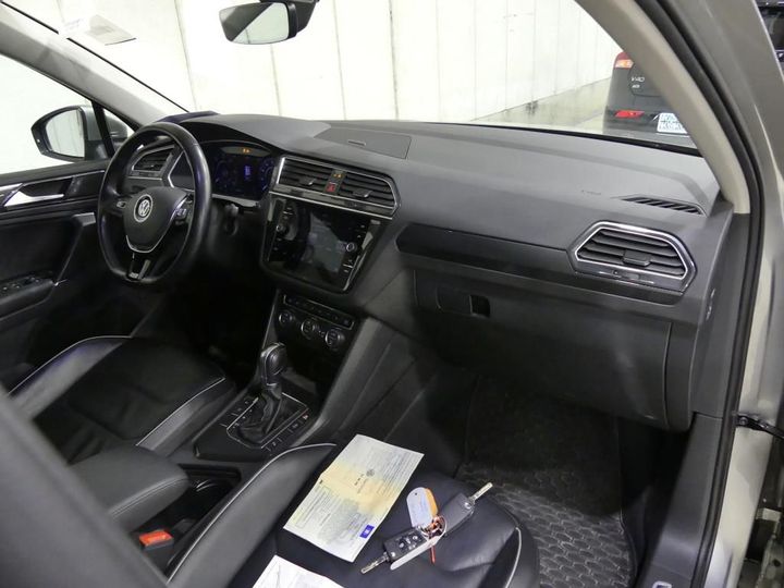 Photo 3 VIN: WVGZZZ5NZJW893747 - VOLKSWAGEN TIGUAN 