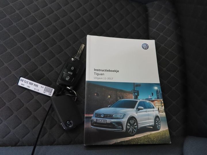 Photo 9 VIN: WVGZZZ5NZJW903826 - VOLKSWAGEN TIGUAN 