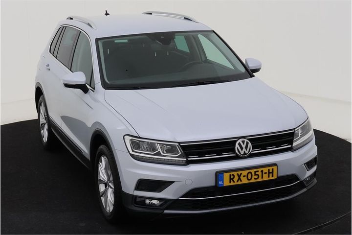 Photo 2 VIN: WVGZZZ5NZJW904079 - VOLKSWAGEN TIGUAN 