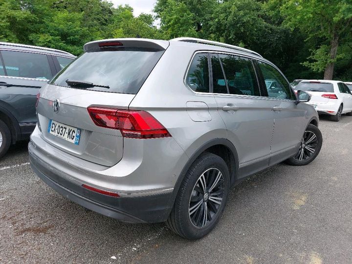 Photo 11 VIN: WVGZZZ5NZJW904576 - VOLKSWAGEN TIGUAN 