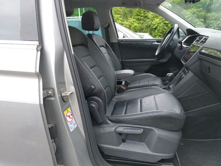 Photo 4 VIN: WVGZZZ5NZJW904576 - VOLKSWAGEN TIGUAN 