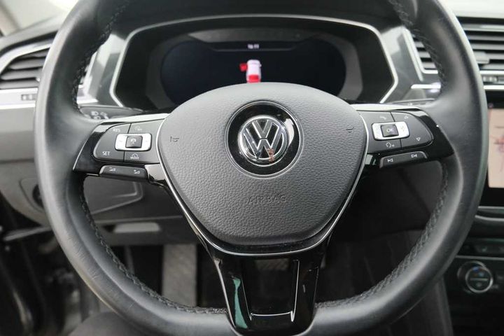 Photo 21 VIN: WVGZZZ5NZJW906958 - VOLKSWAGEN TIGUAN &#3916 