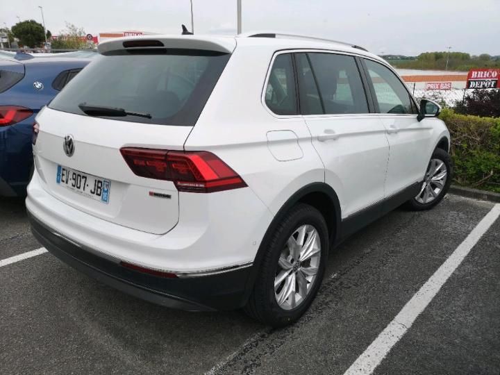 Photo 12 VIN: WVGZZZ5NZJW912353 - VOLKSWAGEN TIGUAN 