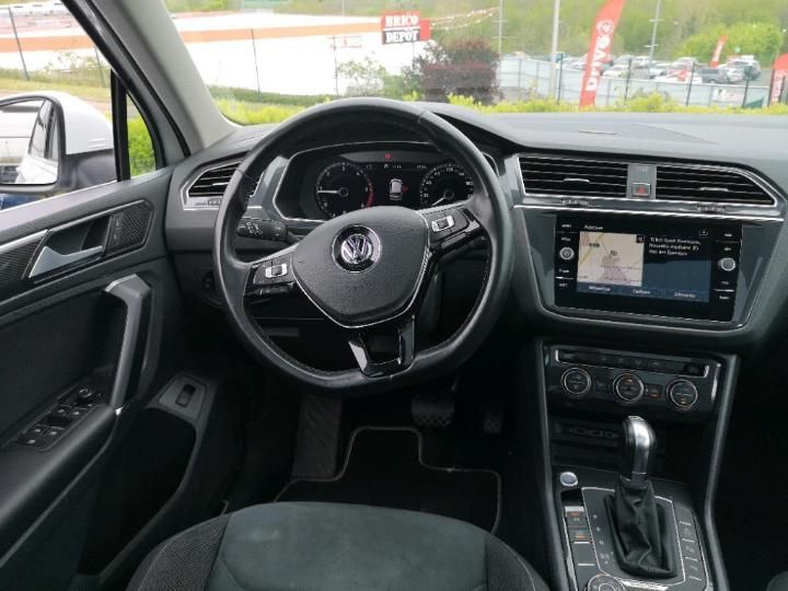 Photo 19 VIN: WVGZZZ5NZJW912353 - VOLKSWAGEN TIGUAN 