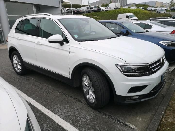 Photo 8 VIN: WVGZZZ5NZJW912353 - VOLKSWAGEN TIGUAN 