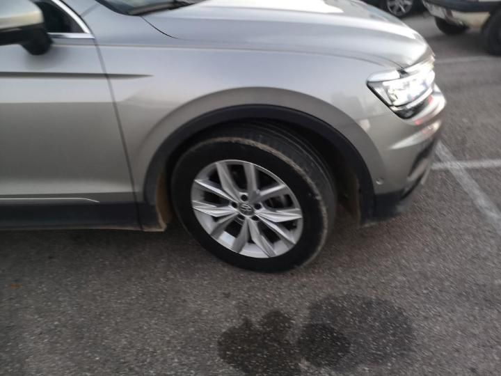 Photo 19 VIN: WVGZZZ5NZJW918899 - VOLKSWAGEN TIGUAN 