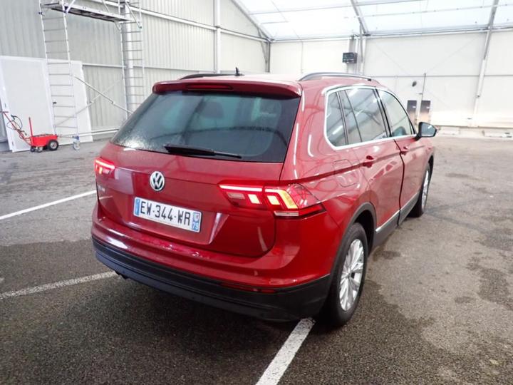 Photo 1 VIN: WVGZZZ5NZJW928828 - VOLKSWAGEN TIGUAN 