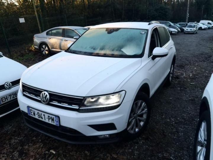 Photo 1 VIN: WVGZZZ5NZJW929959 - VOLKSWAGEN TIGUAN 