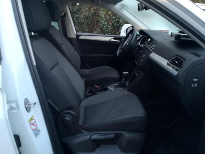 Photo 27 VIN: WVGZZZ5NZJW929959 - VOLKSWAGEN TIGUAN 