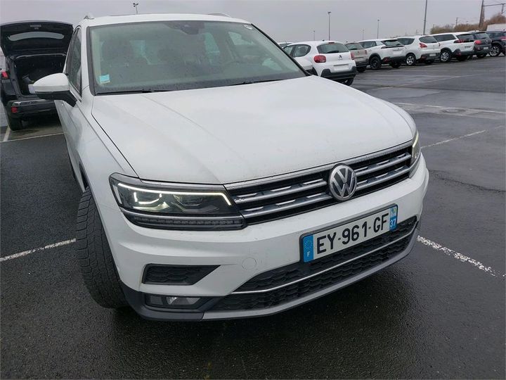 Photo 2 VIN: WVGZZZ5NZJW931662 - VOLKSWAGEN TIGUAN 