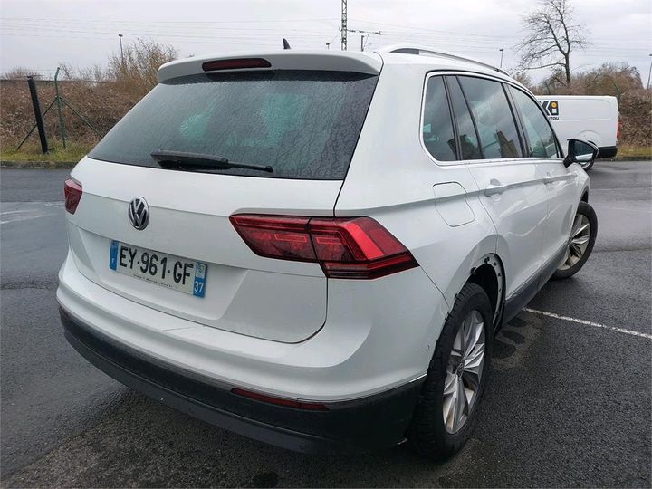 Photo 4 VIN: WVGZZZ5NZJW931662 - VOLKSWAGEN TIGUAN 