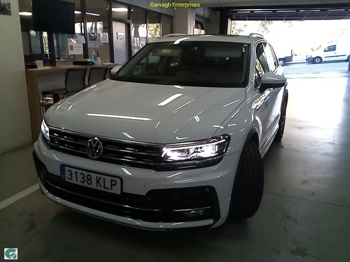 Photo 1 VIN: WVGZZZ5NZJW933477 - VOLKSWAGEN TIGUAN 