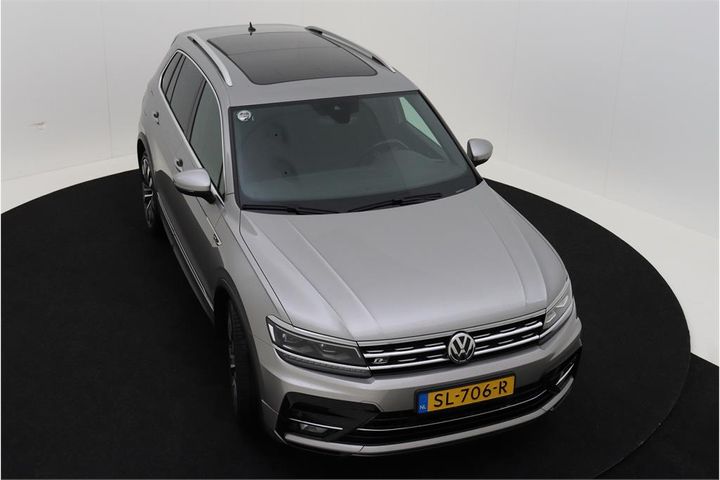 Photo 2 VIN: WVGZZZ5NZJW935759 - VOLKSWAGEN TIGUAN 