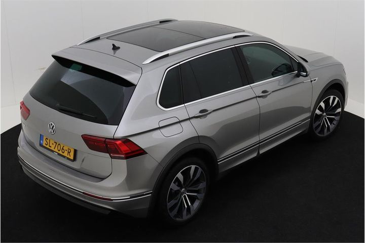 Photo 3 VIN: WVGZZZ5NZJW935759 - VOLKSWAGEN TIGUAN 