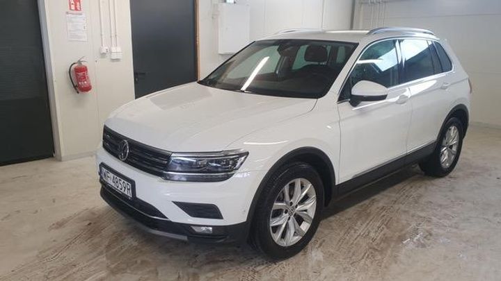 Photo 31 VIN: WVGZZZ5NZJW942929 - VOLKSWAGEN TIGUAN ESTATE 