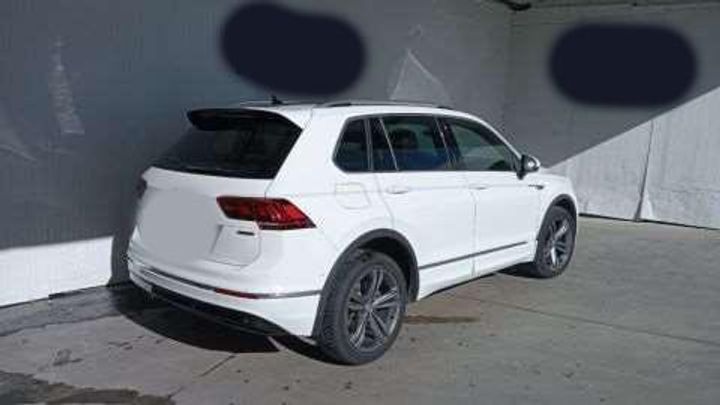 Photo 3 VIN: WVGZZZ5NZJW943754 - VOLKSWAGEN TIGUAN 