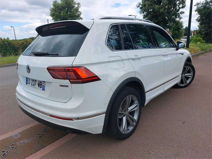 Photo 11 VIN: WVGZZZ5NZJW944492 - VOLKSWAGEN TIGUAN 