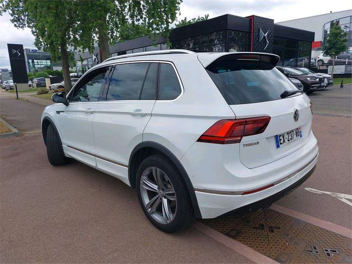 Photo 29 VIN: WVGZZZ5NZJW944492 - VOLKSWAGEN TIGUAN 