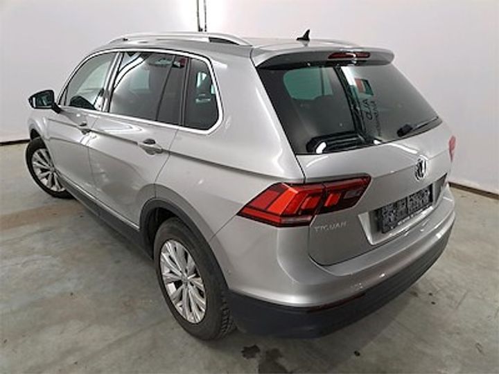 Photo 3 VIN: WVGZZZ5NZJW944760 - VOLKSWAGEN TIGUAN - 2016 